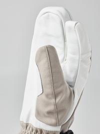 Powder Gauntlet - 3 finger – Hestra Gloves Powder Gauntlet - 3 finger – Hestra Gloves